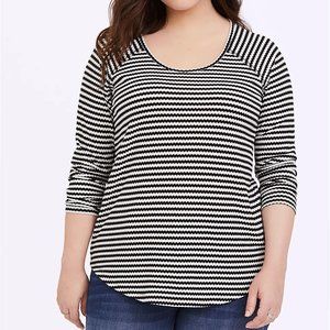Torrid 2X 5X Top Striped Black/White Waffle Knit Plus Size Long Sleeve Raglan